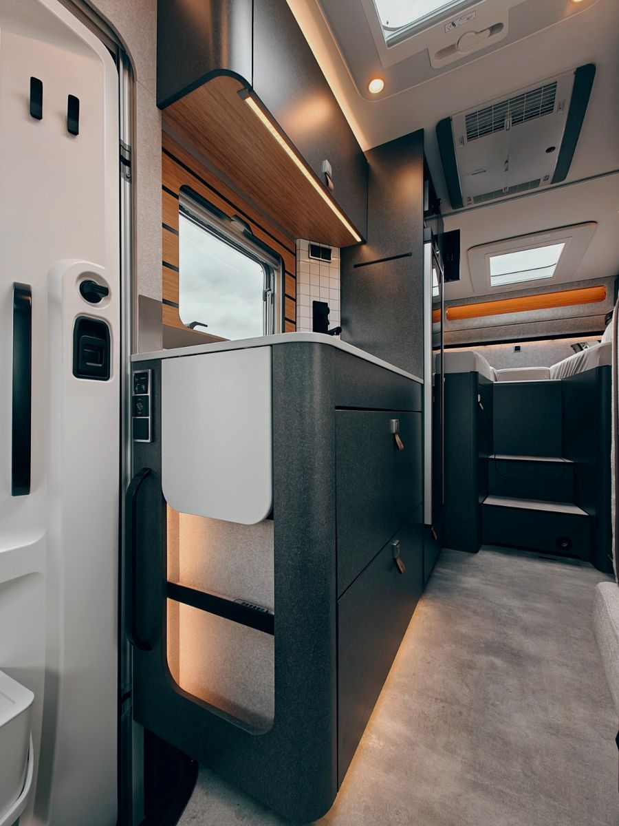 Fahrzeugabbildung HYMER / ERIBA / HYMERCAR ML - T 580 4x4² STORMTROOPER