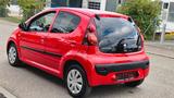 Peugeot 107 Active - Peugeot 107 mit Benzin-Antrieb