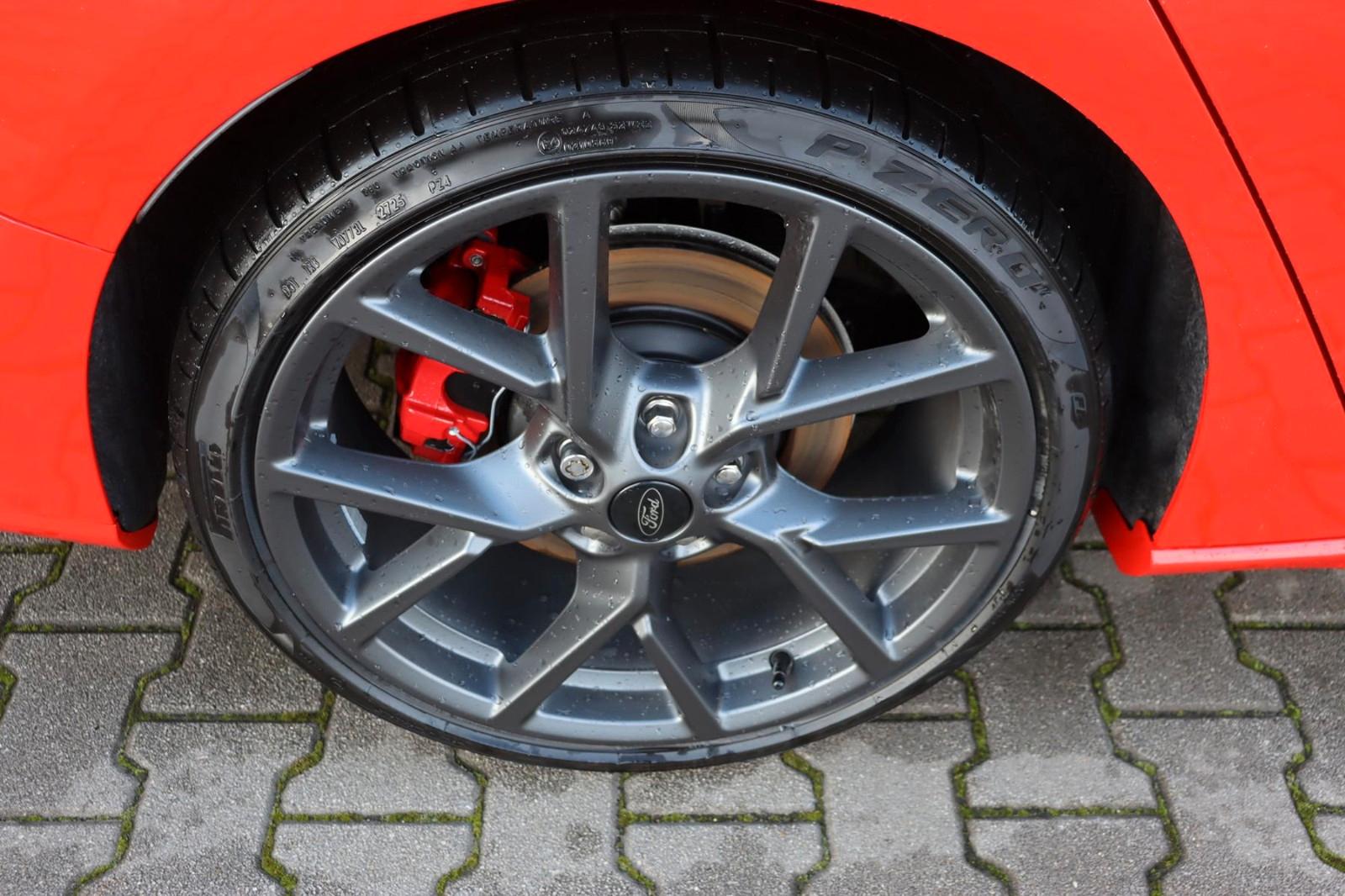 Ford Focus ST Turnier X 2.3 EcoBoost 4,99% FIN* AHK