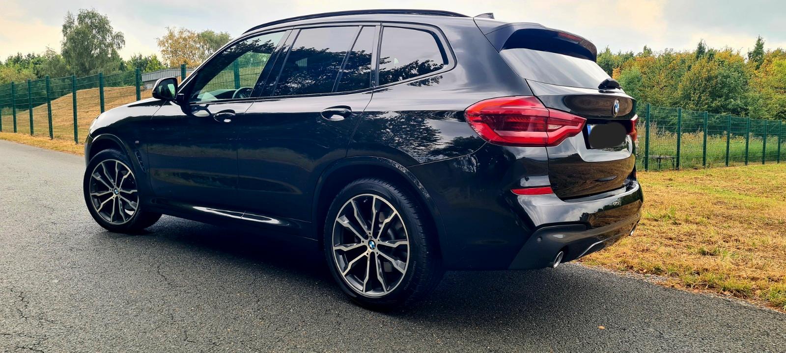 BMW X3 xDrive20d M-Packet Automatik Pano