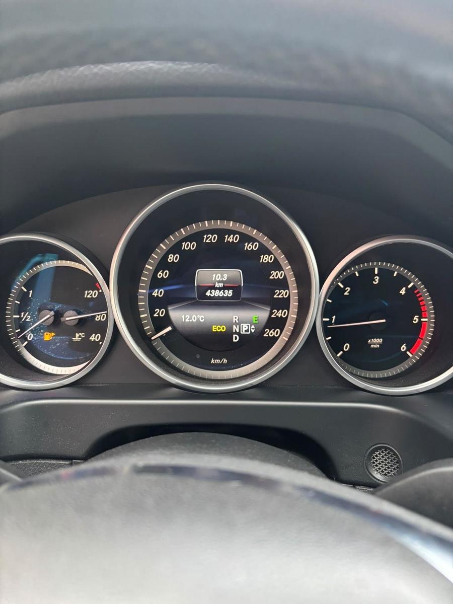 Mercedes-Benz E200 2015 — photo 10