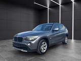 BMW X1 25 i xDrive Automatik /AHK/XENON/ALU/PDC/ - BMW X-Reihe aus 2011