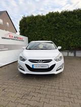 Hyundai i40 cw FIFA World Cup Edition - gebrauchte Hyundai i40 aus dem Jahr 2015