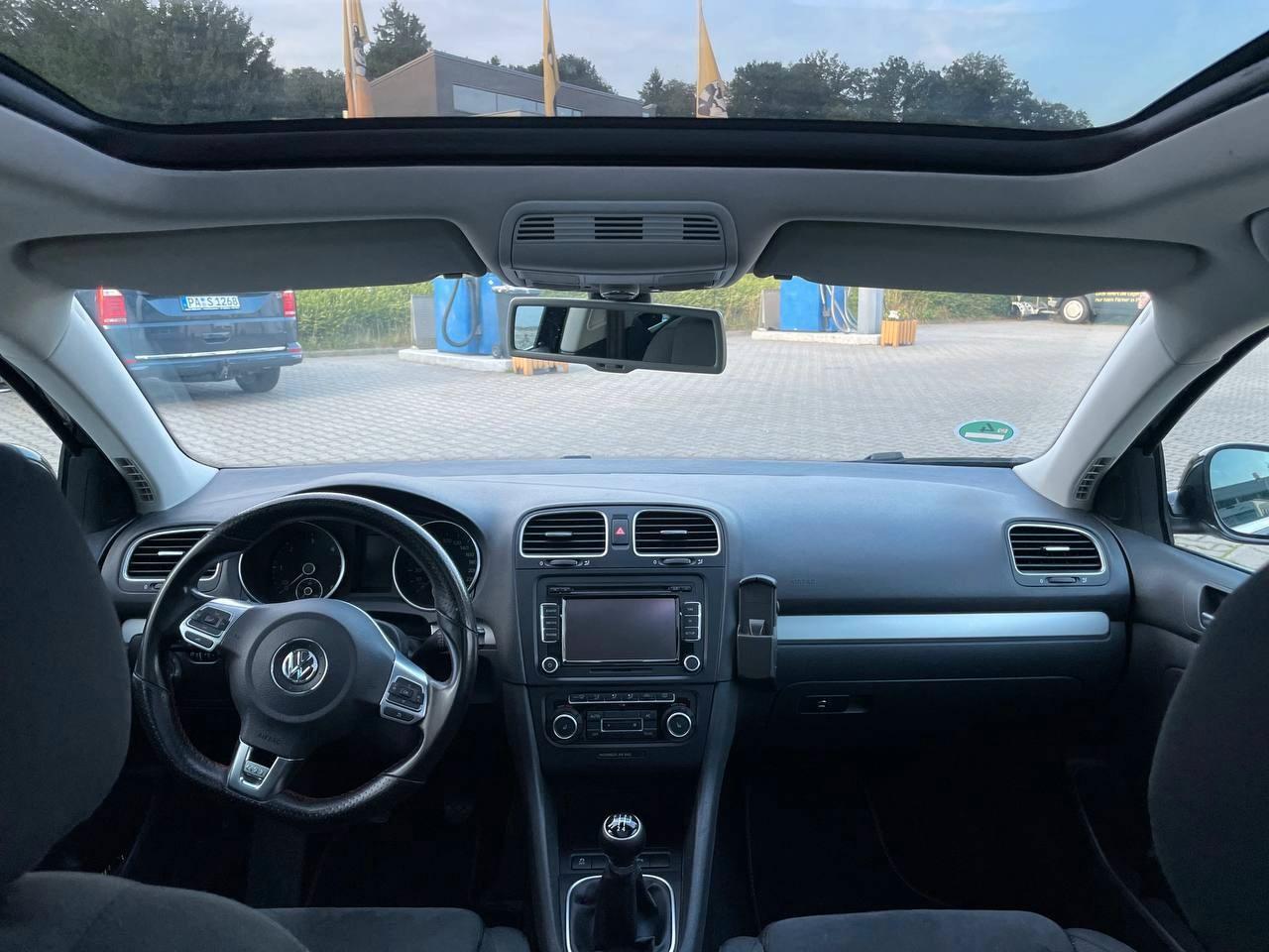 Volkswagen Golf 2010 — photo 5