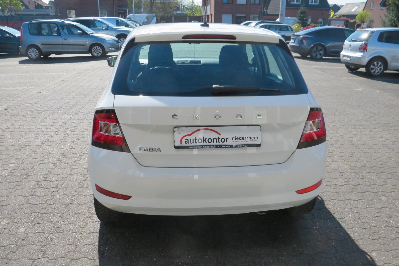 Fahrzeugabbildung SKODA Fabia Active KLIMA ALU ZV 1.HAND