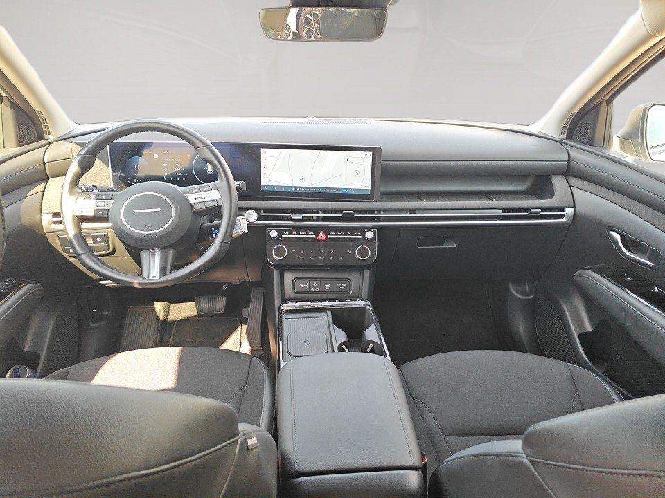 Fahrzeugabbildung Hyundai TUCSON 1.6T 160PS 48V DCT AWD TREND LED