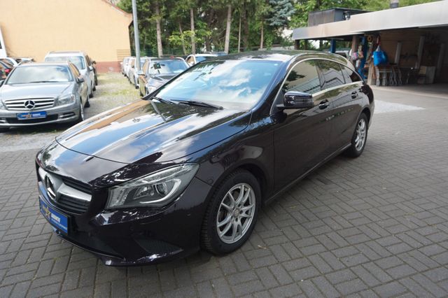 MERCEDES-BENZ CLA 200d AMG Line*NAVI*SHZ*1HAND*ELK.HECK*