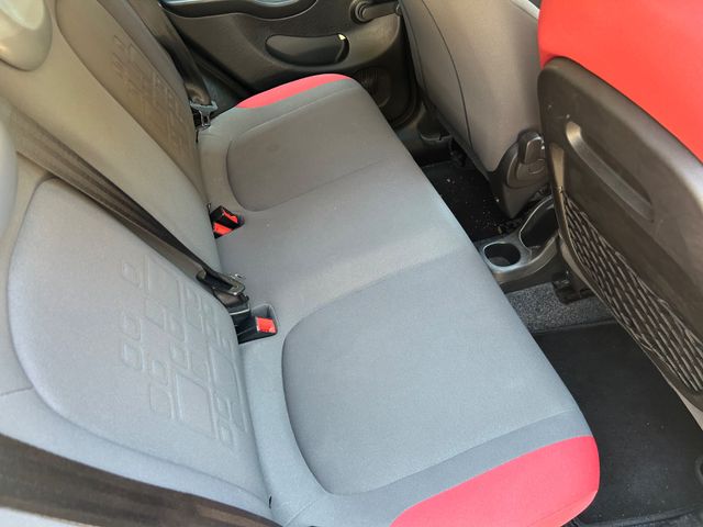 Fahrzeugabbildung Fiat Panda Lounge+NaviZB+Klima+LM+BT+PDC