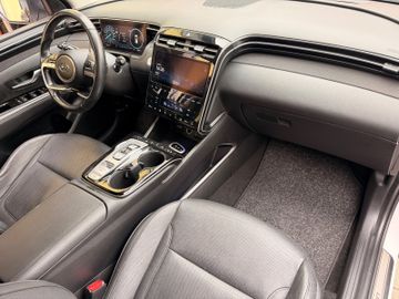 Hyundai TUCSON - 12