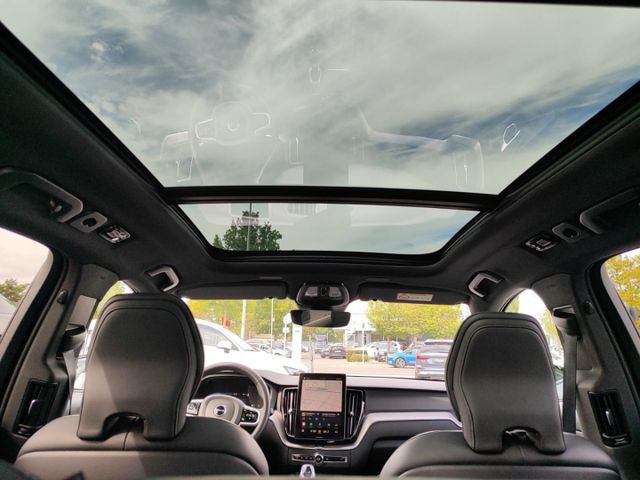 VOLVO XC 60 (Bild 17 von Array)