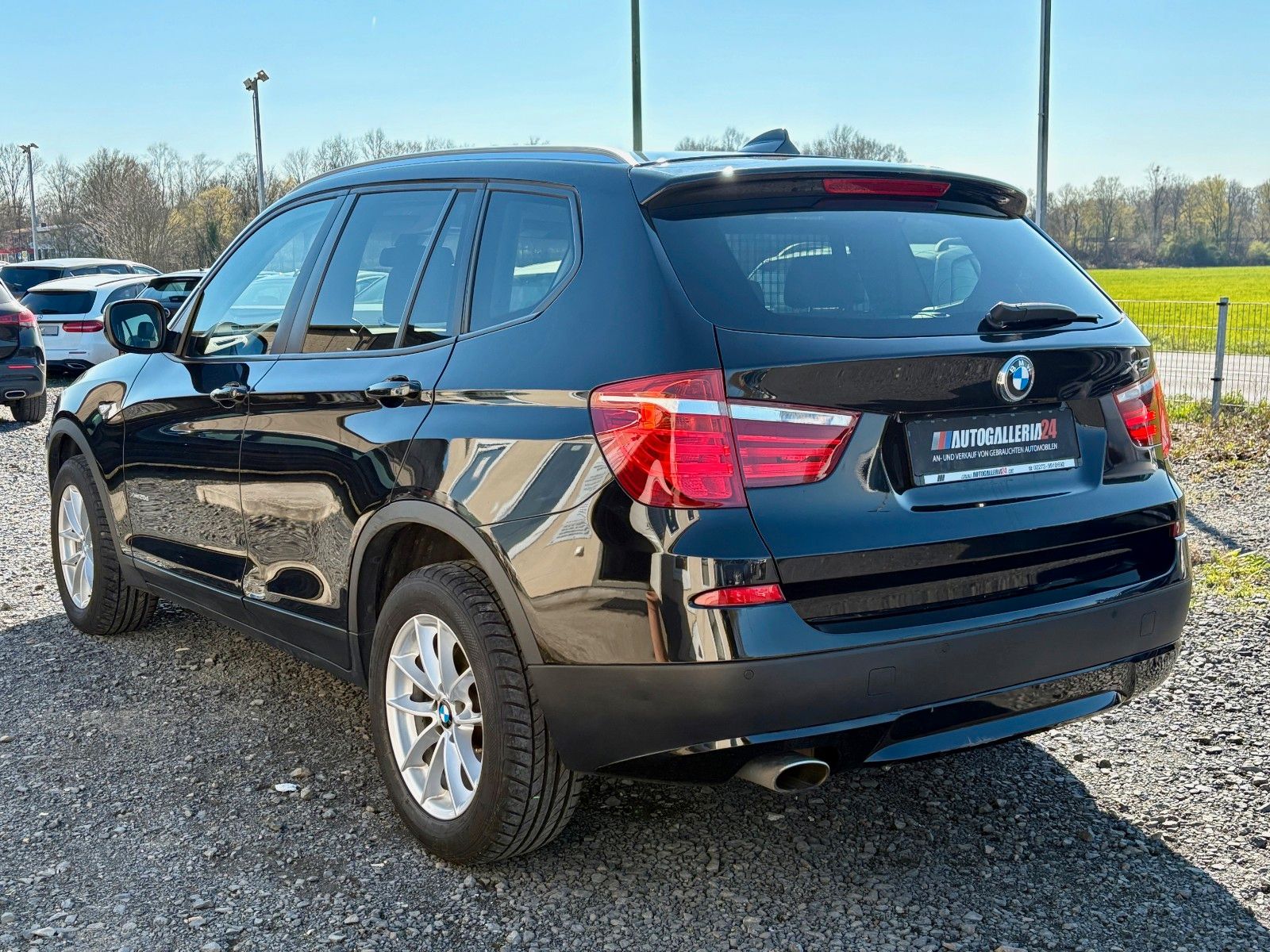 Fahrzeugabbildung BMW X3 xDrive20d Aut. Navi Xenon SPORTSITZE Leder PD