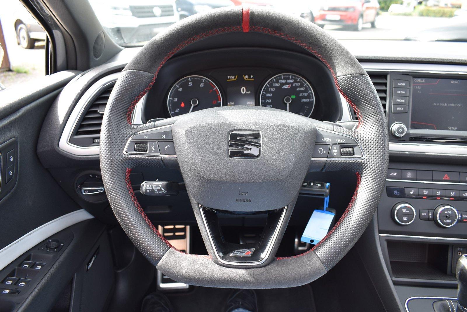 Seat Leon ST Cupra 265 ch DSG • Baquets Alcantara • Toit pano • Caméras AV/AR • DCC • CarPlay