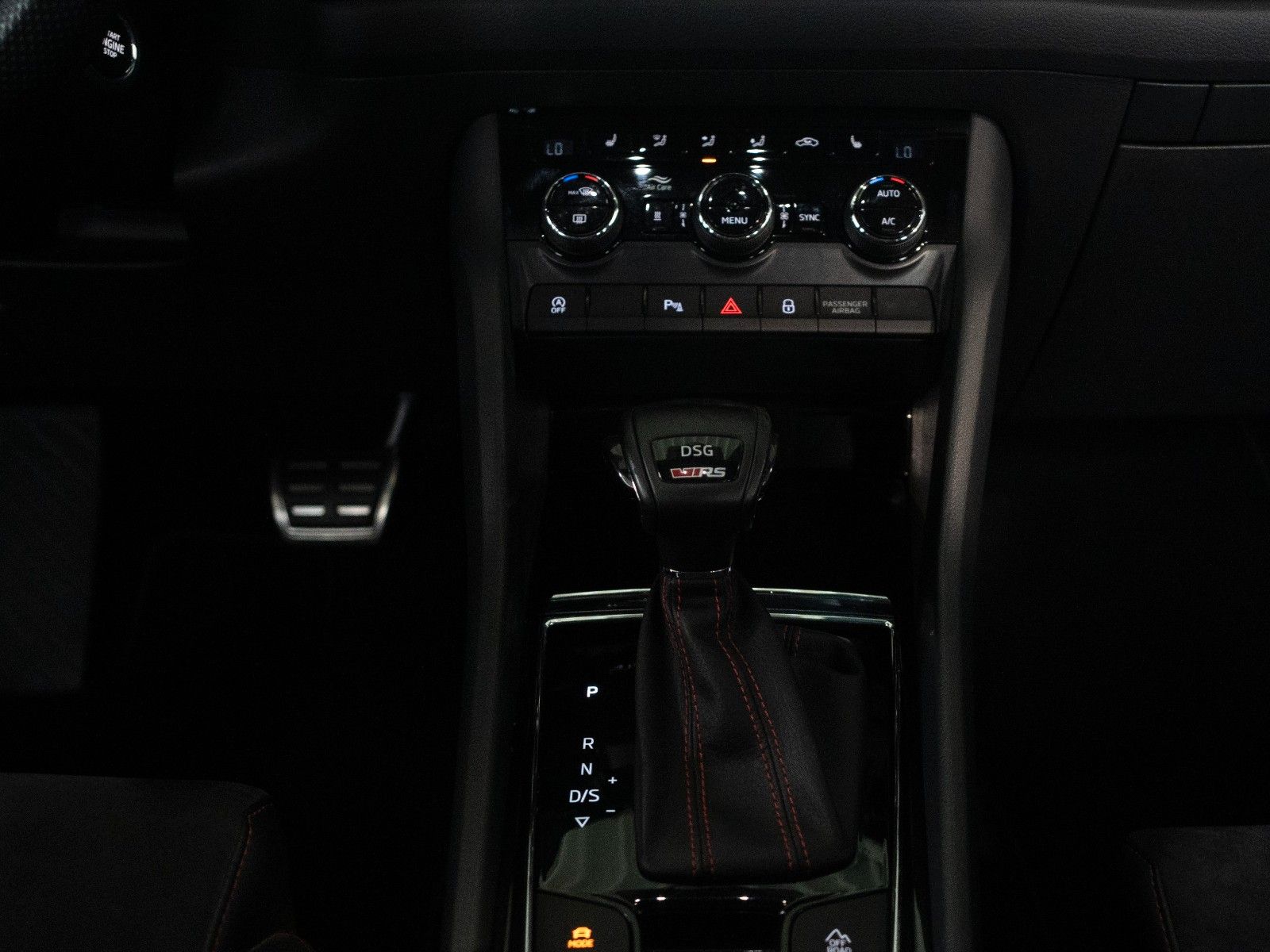 Fahrzeugabbildung SKODA Kodiaq RS 4x4 AUTOM./AHK/STANDHZG./SITZHZG./DAB