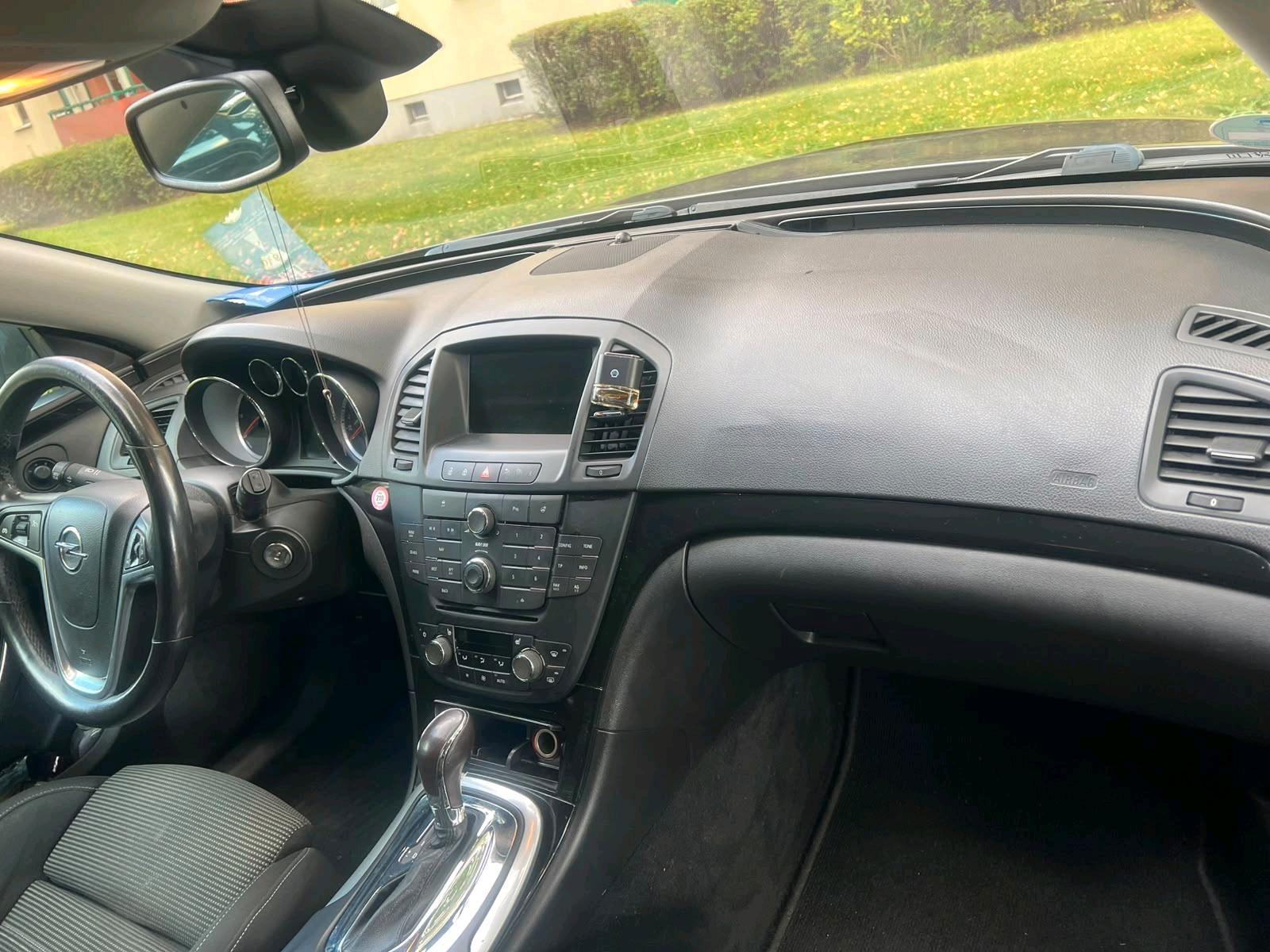 Opel Insignia 2012 — photo 7