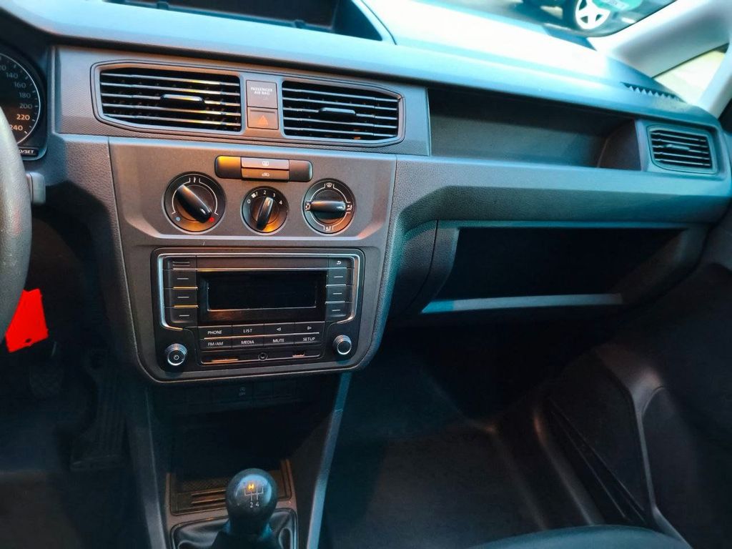 Image of Volkswagen Caddy Maxi