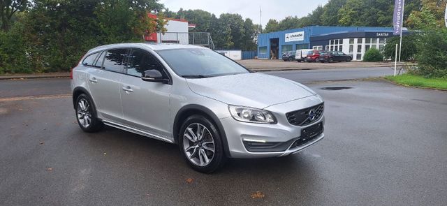 Volvo V60 Cross Country Summum AWD