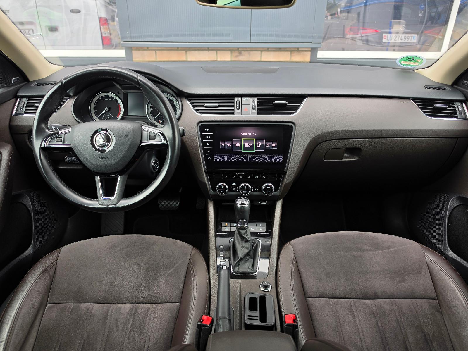 Skoda Octavia 2.0 L&K 4x4 TÜV Neu/Scheckh./LED/Pano.