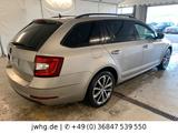 Skoda Octavia Combi Drive Navi LED 17" ACC PDC SiHz - Skoda Octavia: Combi Drive