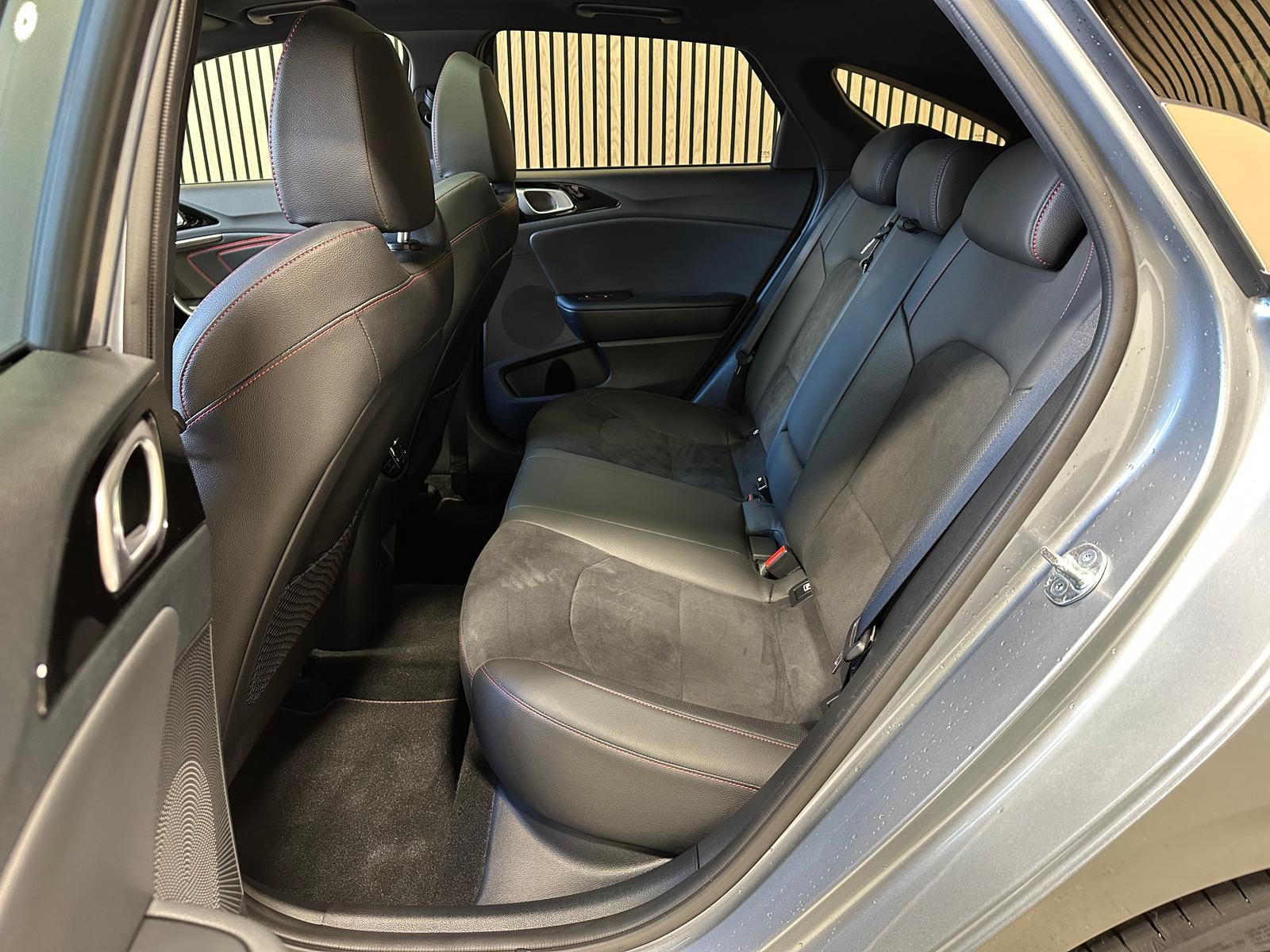 Kia ProCee'd 1.6 T-GDI DCT GT Fugel Sport Bastuck