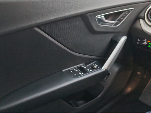 Q2 35 TFSI S line S-tronic KAMERA ACC MATRIX-LED