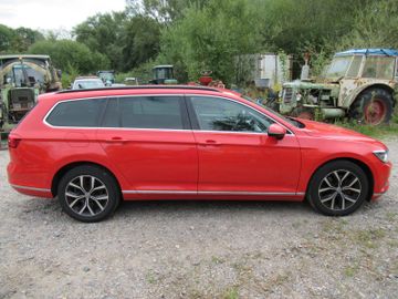 Volkswagen Passat - 4