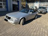 Mercedes-Benz SL 320 - Mercedes-Benz SL 320 mit Benzin-Antrieb