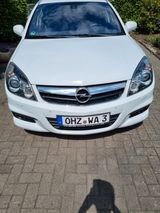Opel Vectra Caravan 1.9 CDTI 110kW Automatik - - Opel Vectra: Cd