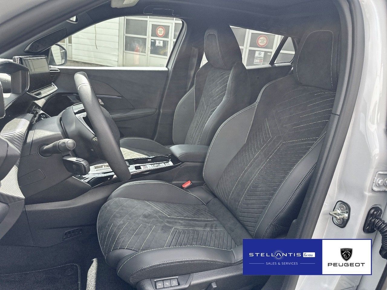 Peugeot 2008 - Bild 10