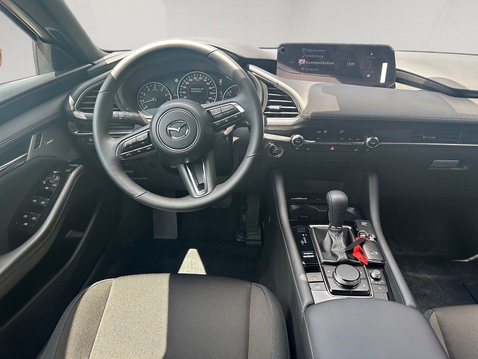 Fahrzeugabbildung Mazda 3 2.5i 140PS A/T Exclusive