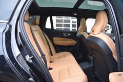 Fahrzeugabbildung Volvo V60 Inscription T8 Plug-In Hybrid AWD*PANO*STHZ