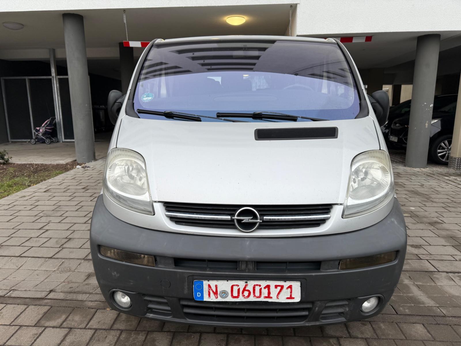 Opel Vivaro Kombi L1H1 2,7t