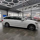 Mercedes-Benz E -Klasse T-Modell E 220 BlueTec AMG 4Matic - Mercedes-Benz E 220 mit Diesel-Antrieb: Weiß