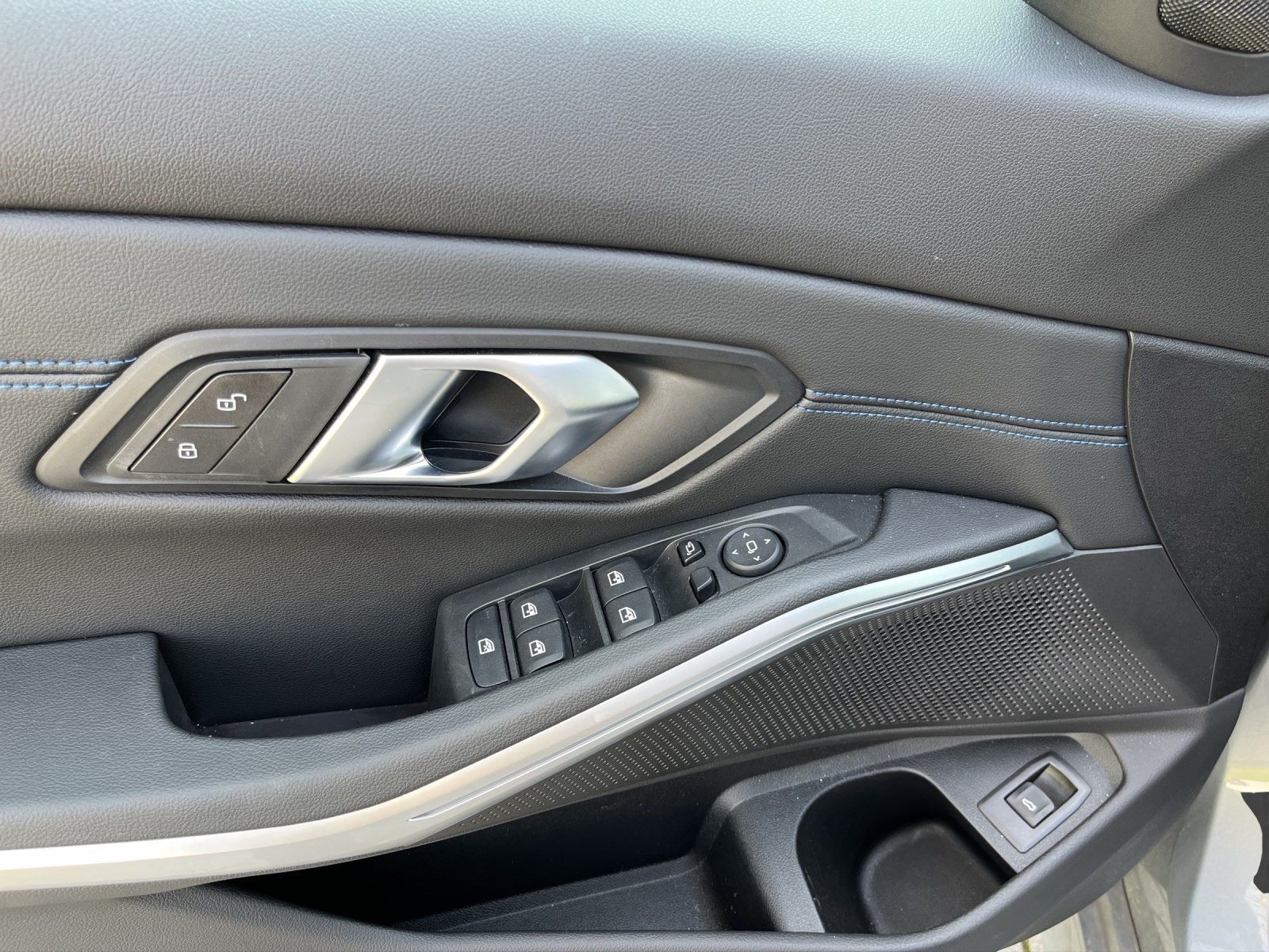BMW 320 - Bild 10