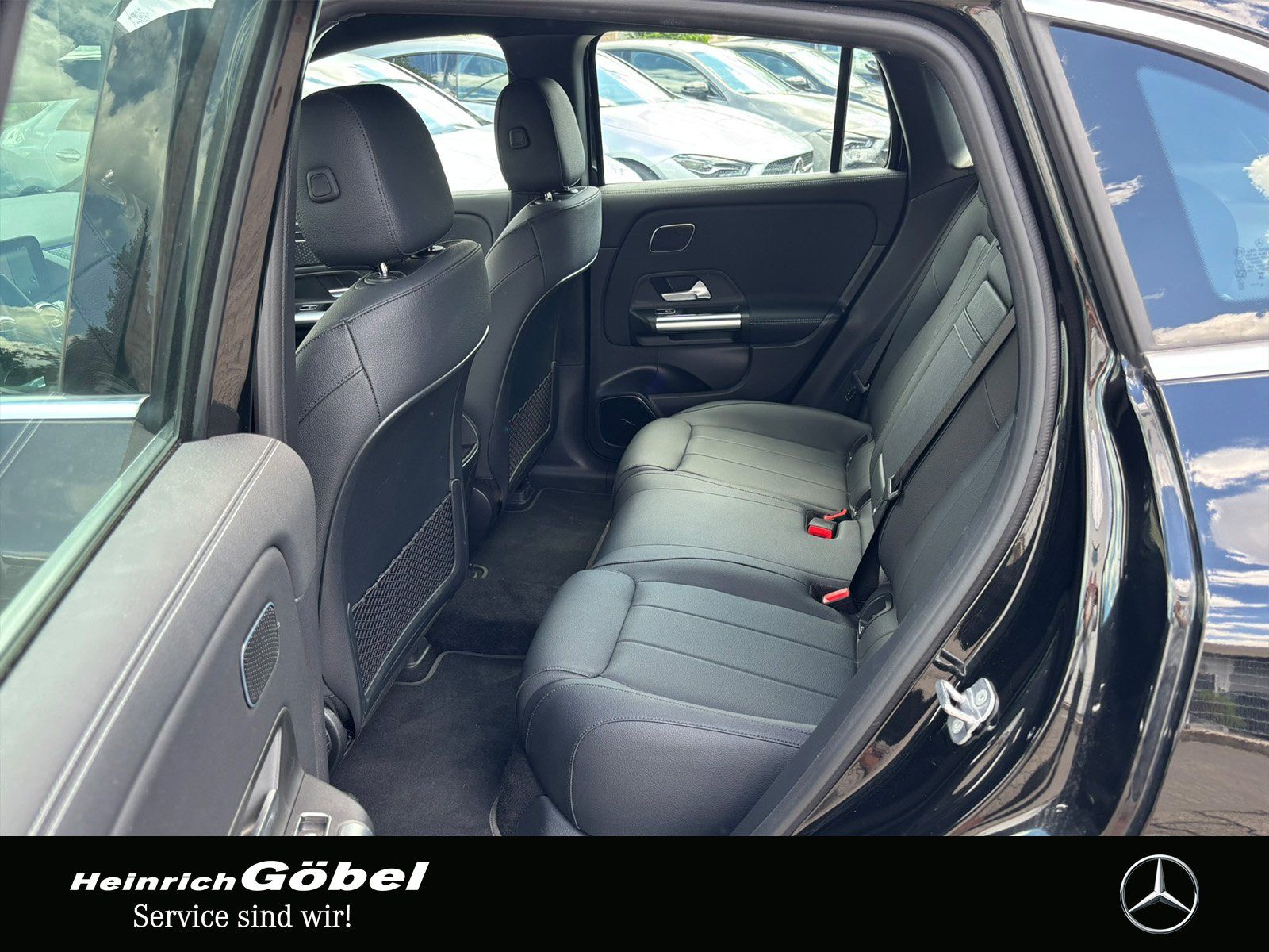 Fahrzeugabbildung Mercedes-Benz EQA 250+ PROGRESSIVE*BURMESTER*AMBIENTEBEL*KAMER