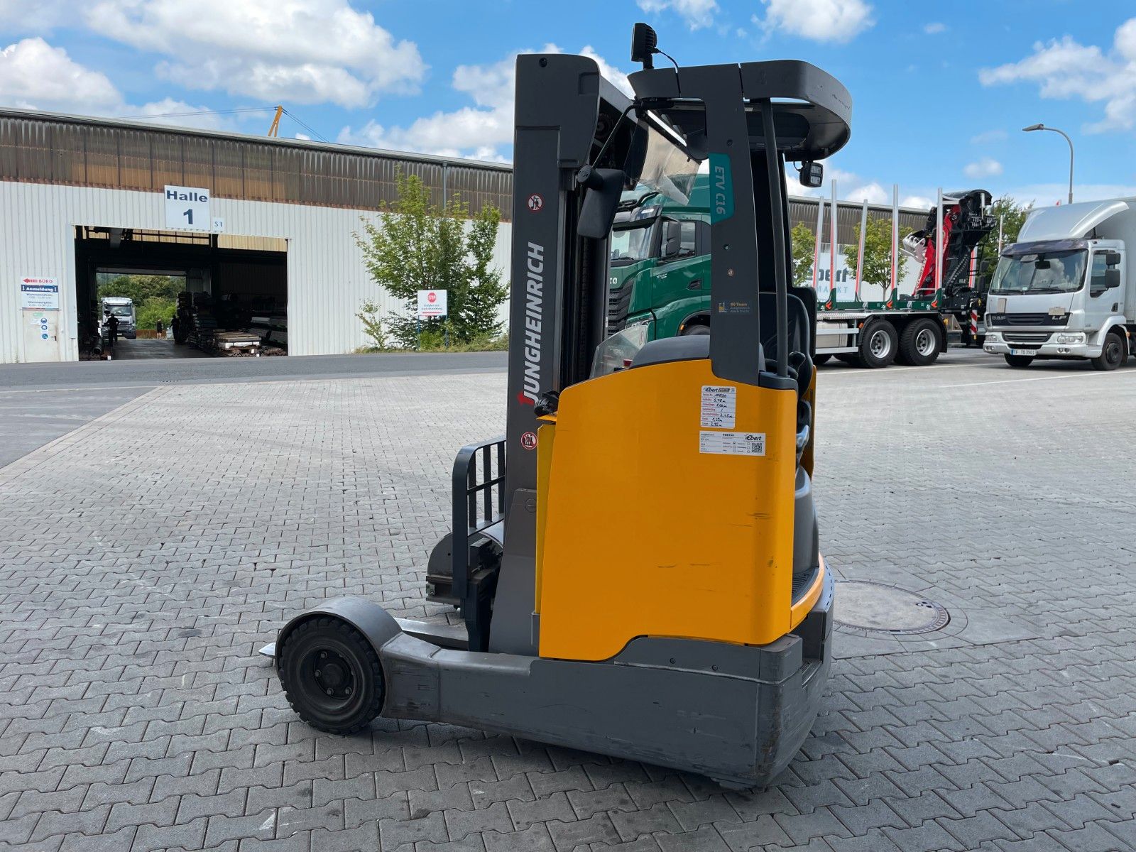 Fahrzeugabbildung Jungheinrich ETV C16 / Triplex 5.72m / SS / nur 3.112h / 2016