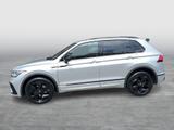 Volkswagen Tiguan 2.0 TDI DSG 4Motion R-Line Navi AHK Pano - Volkswagen Tiguan mit Diesel-Antrieb: Silber