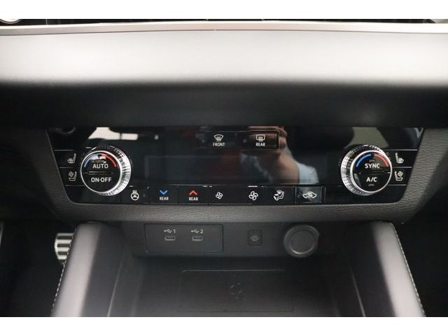 Fahrzeugabbildung Mitsubishi Outlander 2.4 PHEV Top 4WD