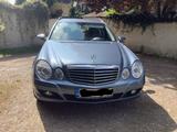 Mercedes-Benz E 220 Kompressor  Großraumfahrzeug f. die Famili - Mercedes-Benz 220 in Düsseldorf