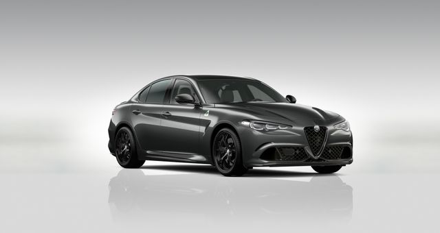 Alfa Romeo Giulia QV 2.9 V6 Bi-Turbo (520PS)|AKRAPO| Sparco