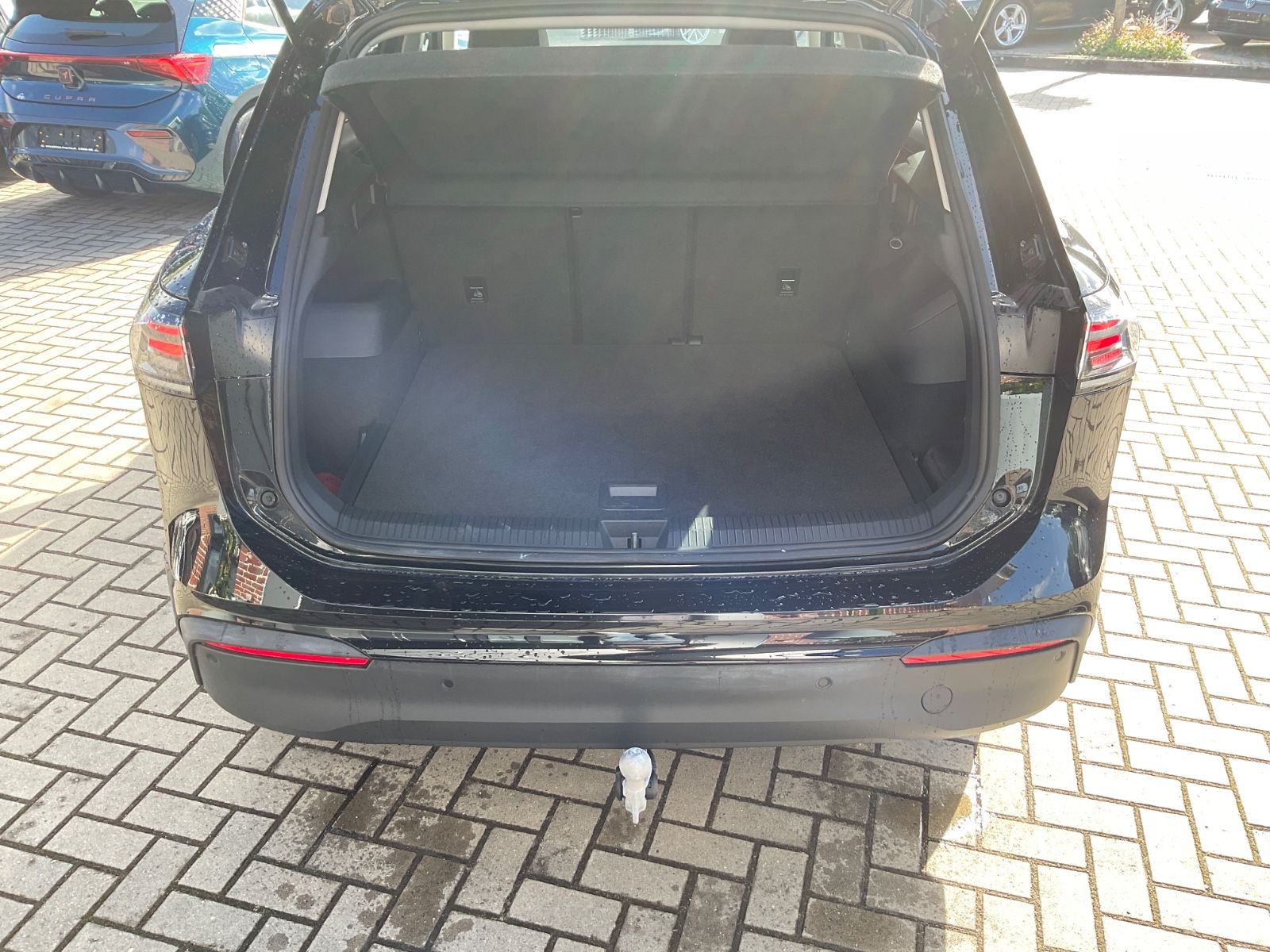 Fahrzeugabbildung Volkswagen Tiguan 2.0 TDI DSG GOAL,AHK,IQLight,Navi,ACC,Kam