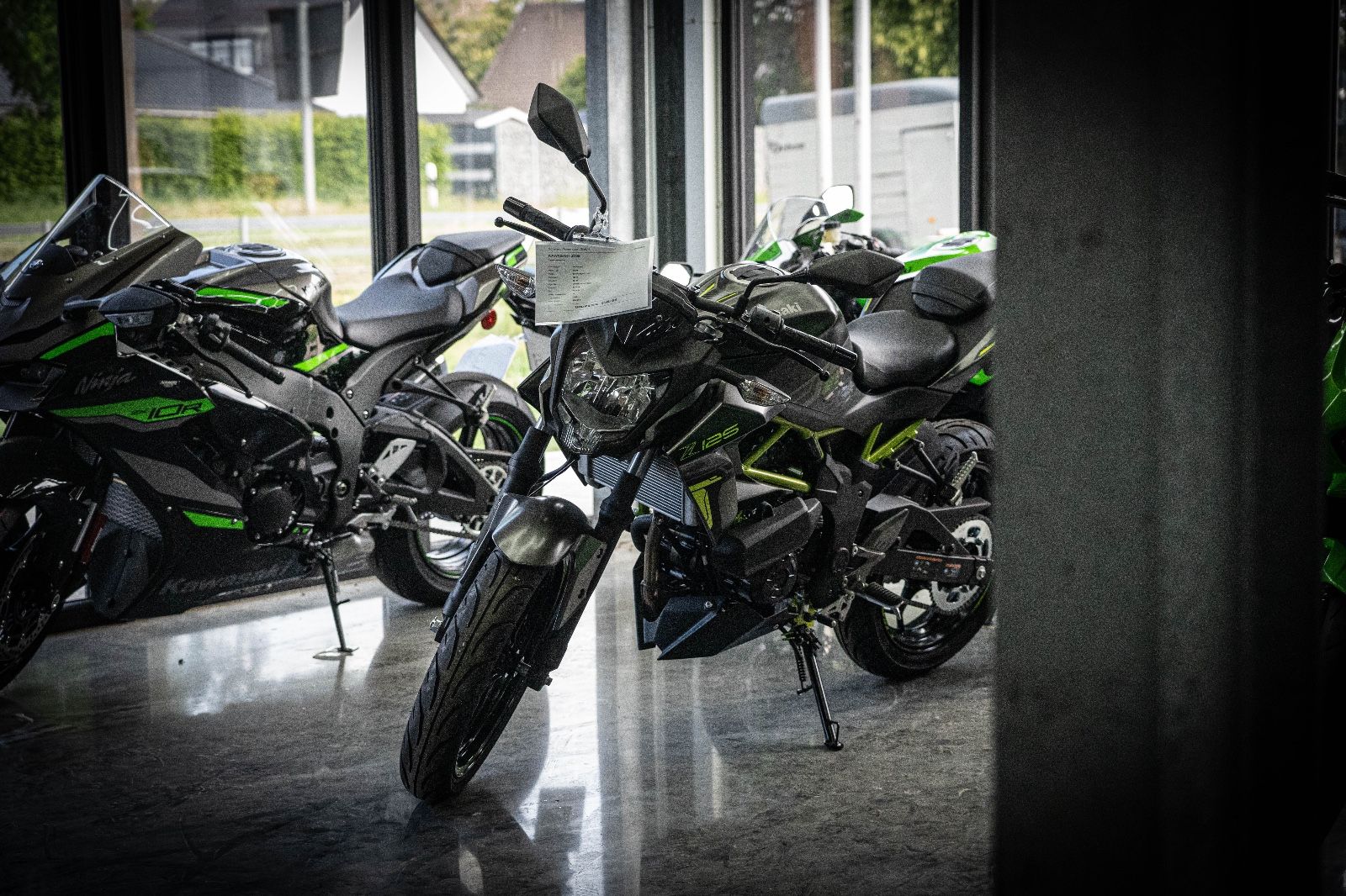 Fahrzeugabbildung Kawasaki Z125  4 Jahre Garantie