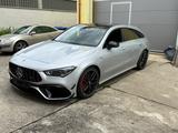 Mercedes-Benz CLA 45 S AMG Shooting Brake Aerodynamik-Paket - silberne Mercedes-Benz CLA 45 AMG Shooting Brake