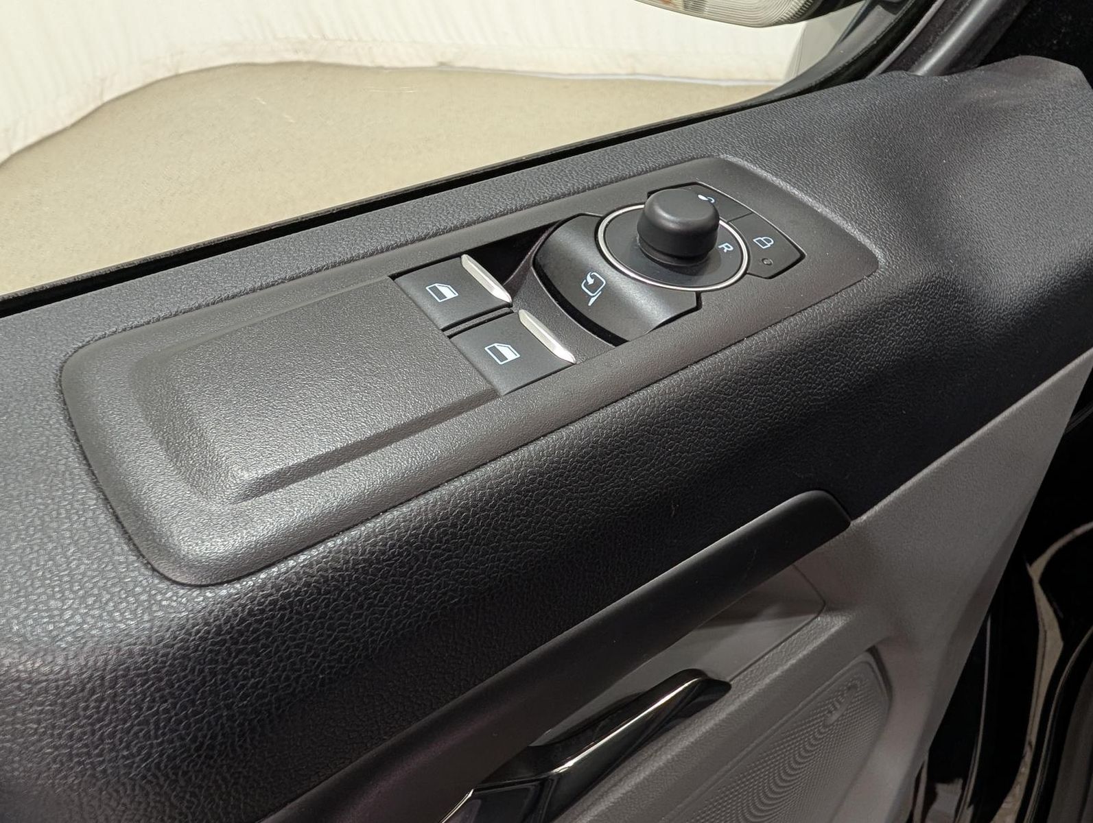 Ford Tourneo Custom 2.0 AT AWD Titanium L2 ACC|Navi|R foto 14