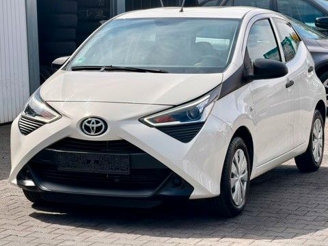 Image of Toyota Aygo (X)