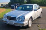Mercedes-Benz Mercedes Benz W210 E 240 - Mercedes-Benz E-Klasse: W210