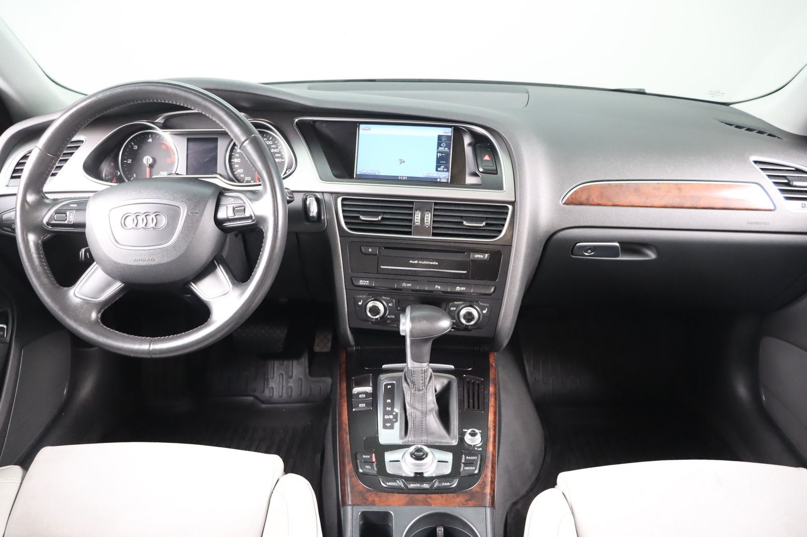 Fahrzeugabbildung Audi A4 3.0 TDI S tronic * Xenon * Navi * el. Sitze