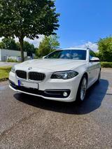 BMW 520d Touring A Luxury Line HeadUp - BMW 520 in Augsburg