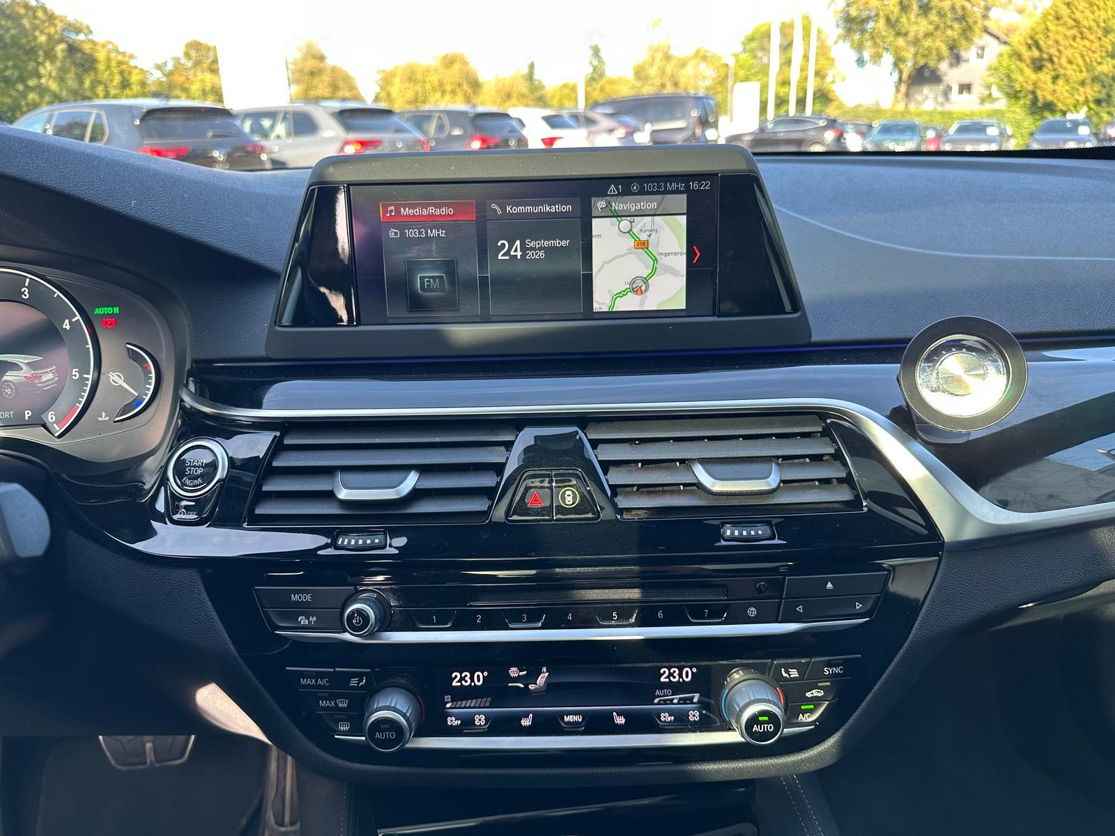 BMW M550 3.0 TURBODIESEL*TWA*360°CAM*SHZ*PANO*ALU | 400 ch | 4X4 | BVA