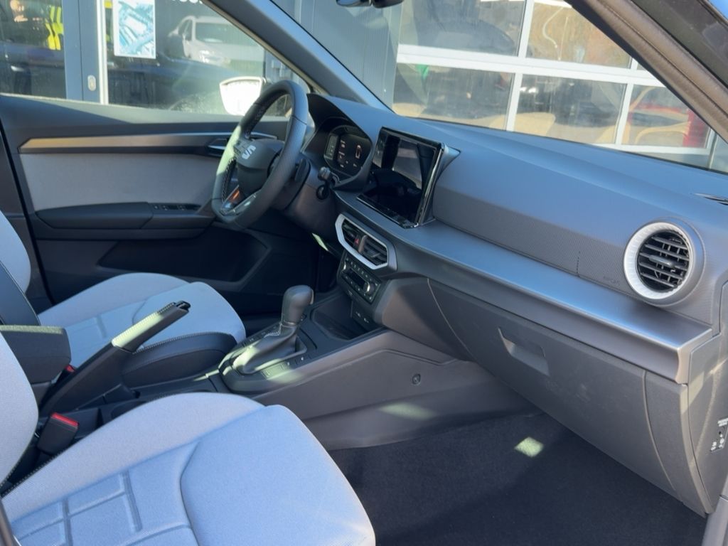 Fahrzeugabbildung SEAT Arona FR Facelift, Navi, 18'', Sitzh.,VOLL-LED