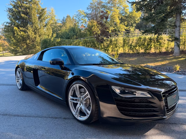 Audi R8 Coupe 4.2 FSI quattro Handschaltung
